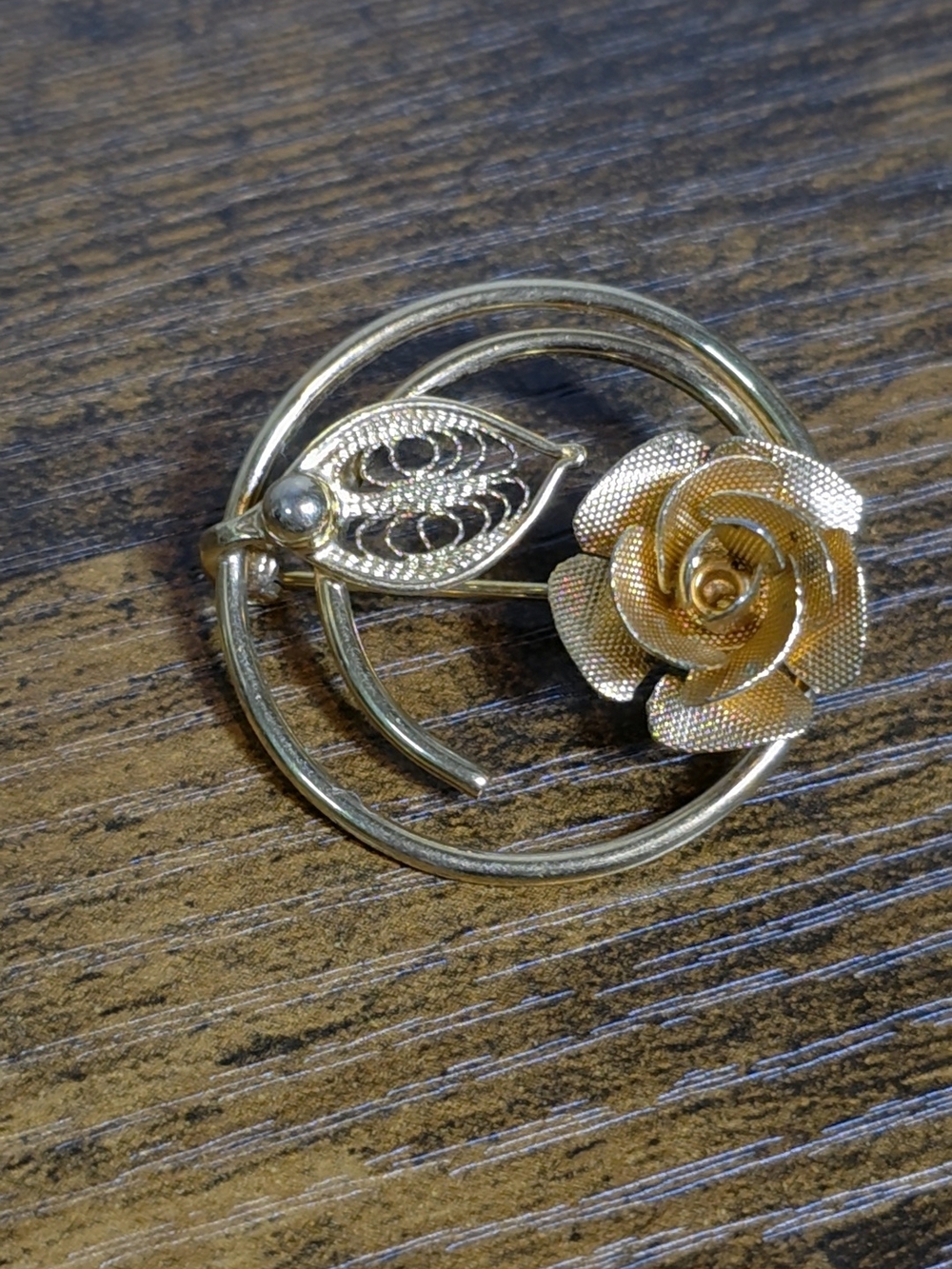 Sarah Coventry Gold-Tone Rose Circle Brooch